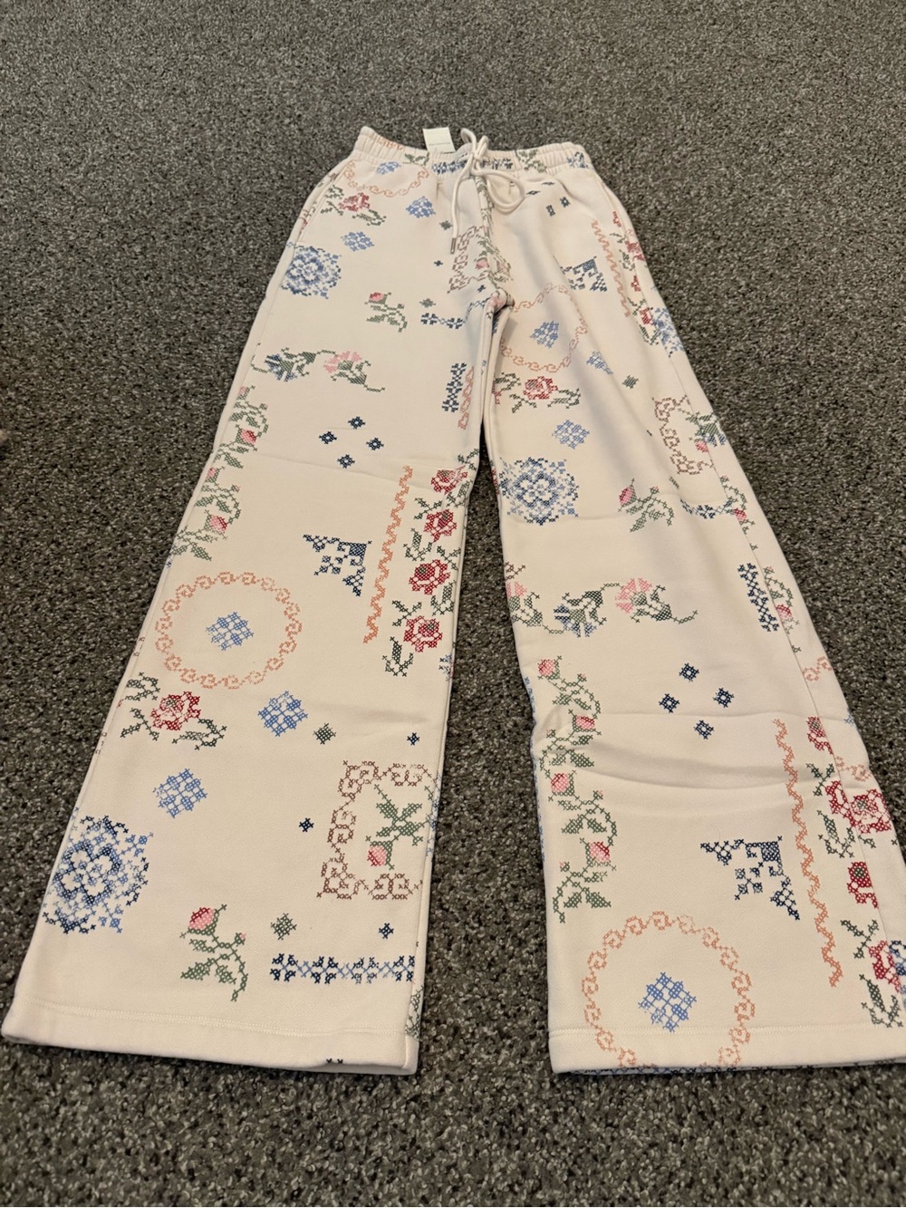 Abercrombie & Fitch Cream Wide-Leg Floral Print Track Pants